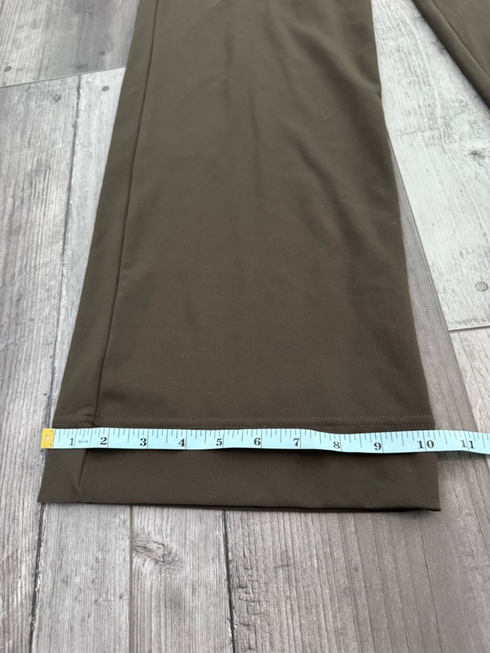 Halara DayStretch High Waisted Straight Leg Casual Pants Pockets Green Med Tall - Picture 6 of 7
